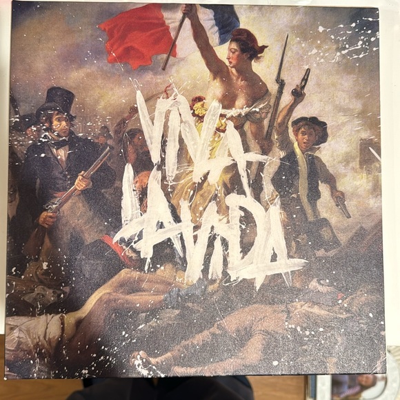 Victrola Record Player - Picture 5 of 6